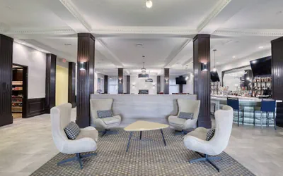 Photo 2 - Holiday Inn Hotel & Suites Madison West - Middleton by IHG
