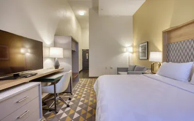 Photo 4 - Holiday Inn Hotel & Suites Madison West - Middleton by IHG