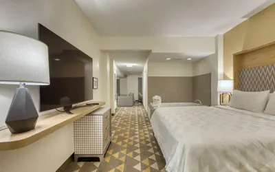 Photo 5 - Holiday Inn Hotel & Suites Madison West - Middleton by IHG