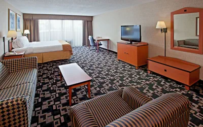 Photo 5 - Holiday Inn Express Hotel & Suites Greenwood by IHG