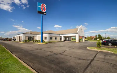 Photo 2 - Motel 6 Rothschild, WI