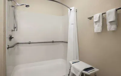 Photo 5 - Days Inn & Suites by Wyndham Romeoville