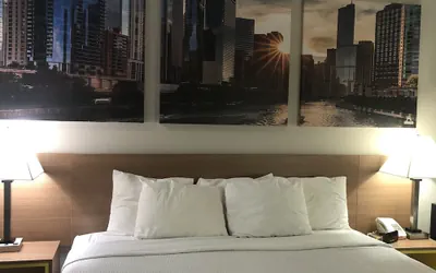 Photo 3 - Days Inn & Suites by Wyndham Romeoville