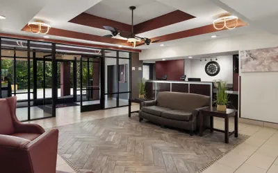 Photo 3 - Red Roof Inn & Suites Savannah Airport
