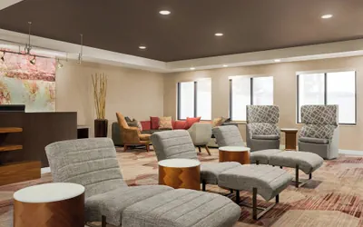 Photo 4 - Courtyard by Marriott Palmdale