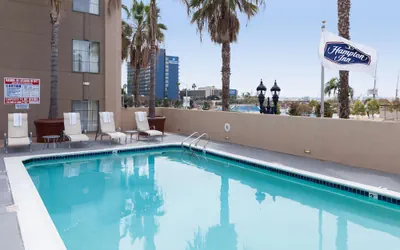 Photo 2 - Hampton Inn San Diego-Downtown