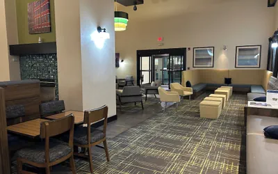 Photo 3 - Comfort Inn & Suites Toledo North