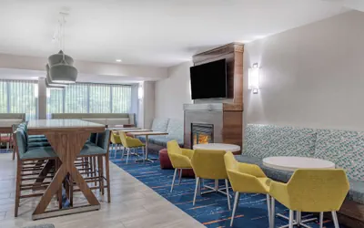 Photo 2 - Hampton Inn New Philadelphia