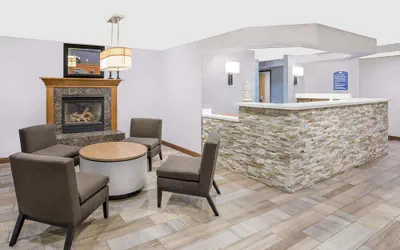 Photo 4 - Microtel Inn & Suites by Wyndham Ames