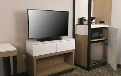 Photo 4 - SpringHill Suites Des Moines West