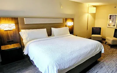 Photo 4 - Holiday Inn Express & Suites - North Carmel / Westfield by IHG