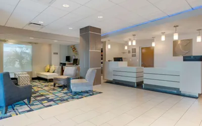 Photo 4 - Comfort Inn & Suites Melbourne-Viera