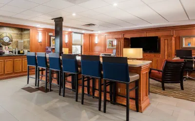 Photo 2 - Comfort Inn & Suites Little Rock Airport