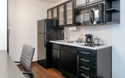 Photo 3 - Candlewood Suites Herndon by IHG