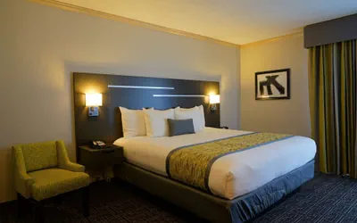 Photo 4 - Best Western Plus Morristown Conference Center Hotel