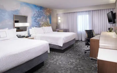 Photo 2 - Courtyard by Marriott Cleveland Independence