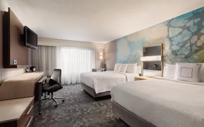 Photo 4 - Courtyard by Marriott Topeka