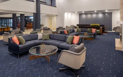 Photo 4 - Courtyard by Marriott Decatur