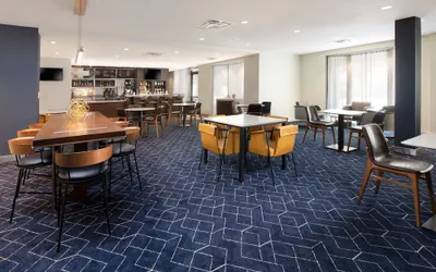 Photo 5 - Courtyard by Marriott Dallas Plano in Legacy Park