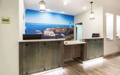 Photo 5 - La Quinta Inn & Suites by Wyndham Newport
