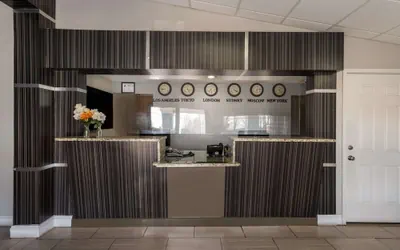 Photo 3 - Rodeway Inn Charlotte Airport Area