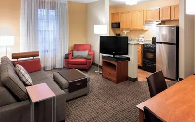 Photo 2 - TownePlace Suites by Marriott Dallas Las Colinas