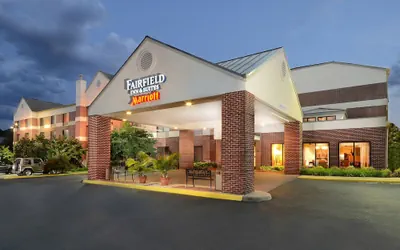 Photo 2 - Fairfield by Marriott Inn & Suites Charlottesville North