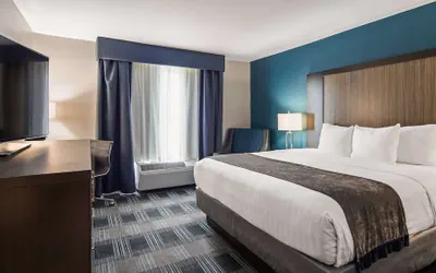 Photo 2 - Best Western Town Center Inn
