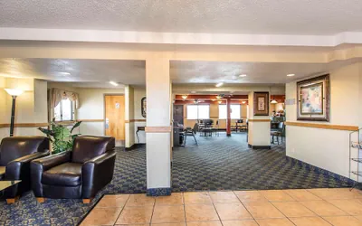 Photo 4 - Brentwood Inn Clinton