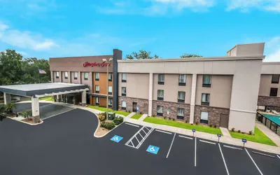Photo 2 - Hampton Inn Winter Haven