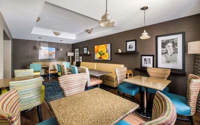 Photo 5 - Hampton Inn Winter Haven