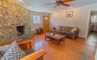 Photo 5 - Mariposa Lodge
