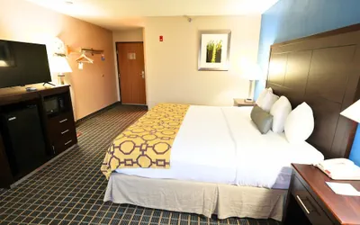 Photo 4 - Baymont by Wyndham Marshalltown