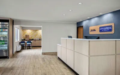 Photo 3 - City Express By Marriott Freeport