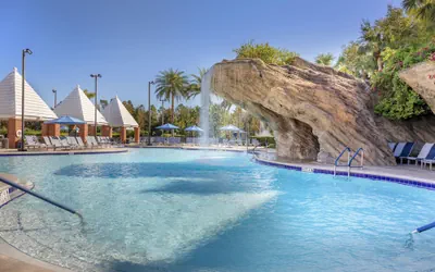 Photo 2 - Hilton Grand Vacations Club SeaWorld® Orlando