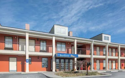 Photo 2 - Baymont by Wyndham Cleveland