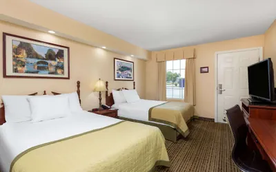 Photo 2 - Baymont by Wyndham Easley/Greenville