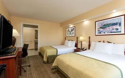 Photo 4 - Baymont by Wyndham Easley/Greenville