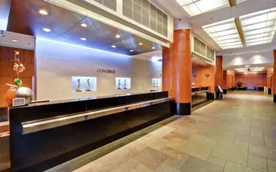 Photo 5 - Embassy Suites by Hilton Chicago Downtown Magnificent Mile