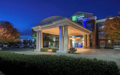 Photo 2 - Holiday Inn Express & Suites Plano West - Frisco by IHG