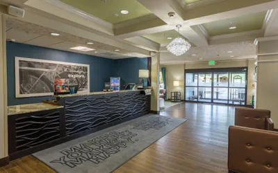 Photo 5 - Hampton Inn Eugene