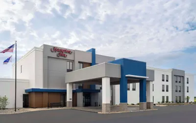 Photo 2 - Hampton Inn Ottawa (Starved Rock Area)