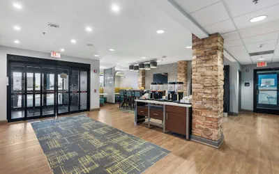 Photo 3 - Hampton Inn Ottawa (Starved Rock Area)