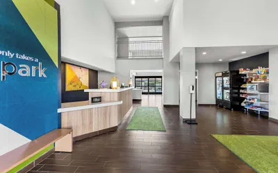 Photo 5 - Spark by Hilton Glendale Phoenix North