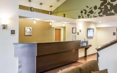 Photo 4 - Sleep Inn & Suites Queensbury - Lake George