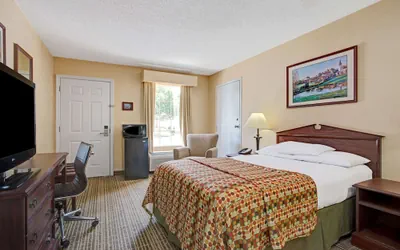 Photo 5 - Baymont by Wyndham Smithfield