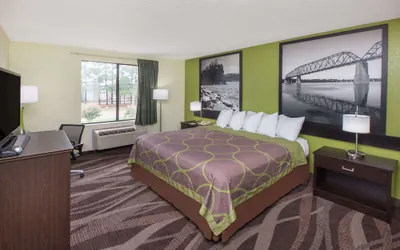 Photo 4 - Super 8 by Wyndham Southaven