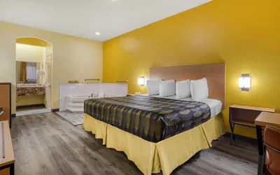Photo 2 - SureStay Hotel By Best Western Mission