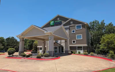Holiday Inn Express Hotel & Suites by IHG