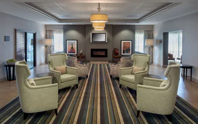 Photo 3 - Hampton Inn Boston - Logan Airport